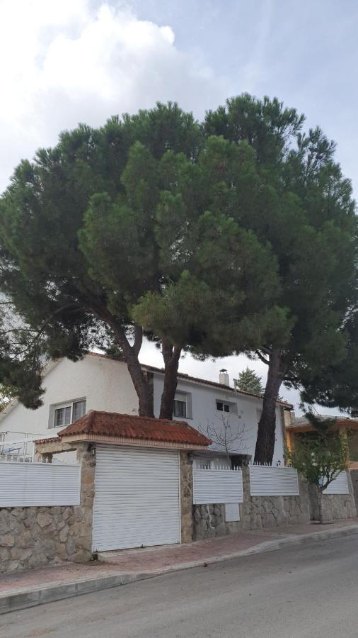 Hotel Casa Pinares Mostoles Esterno foto